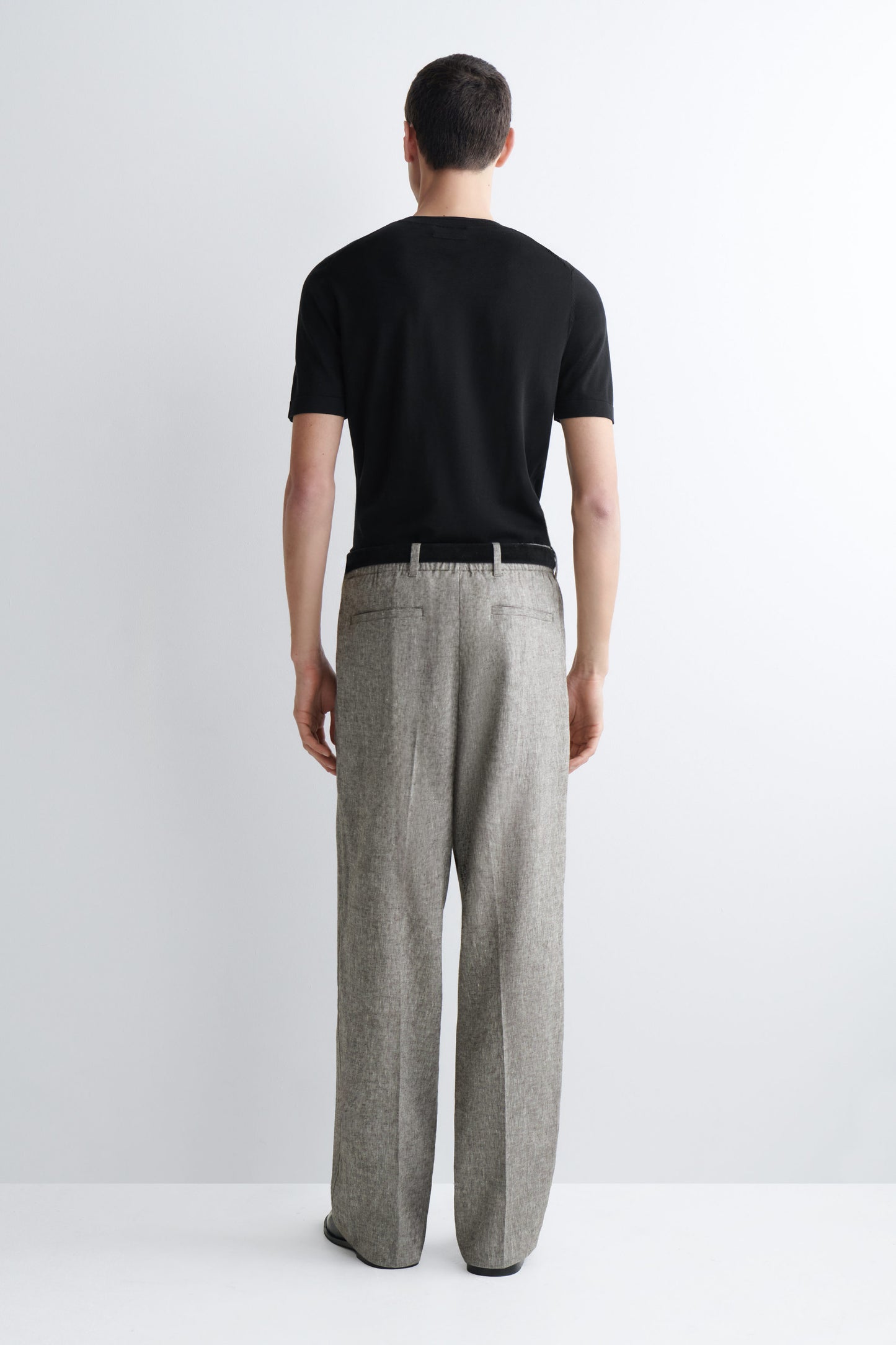 LINEN RELAXED-FIT STRAIGHT-LEG TROUSERS