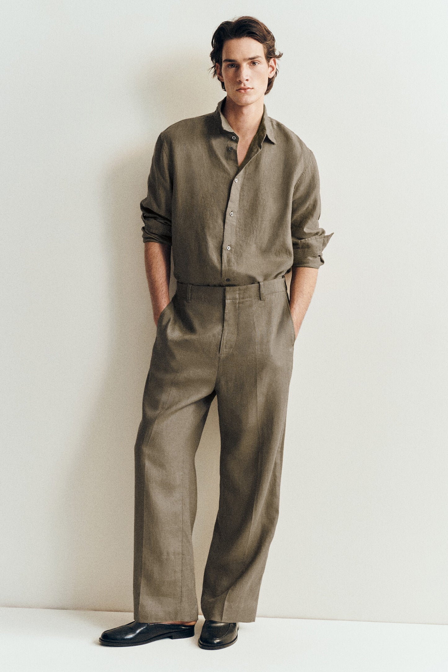 RELAXED LINEN SHIRT