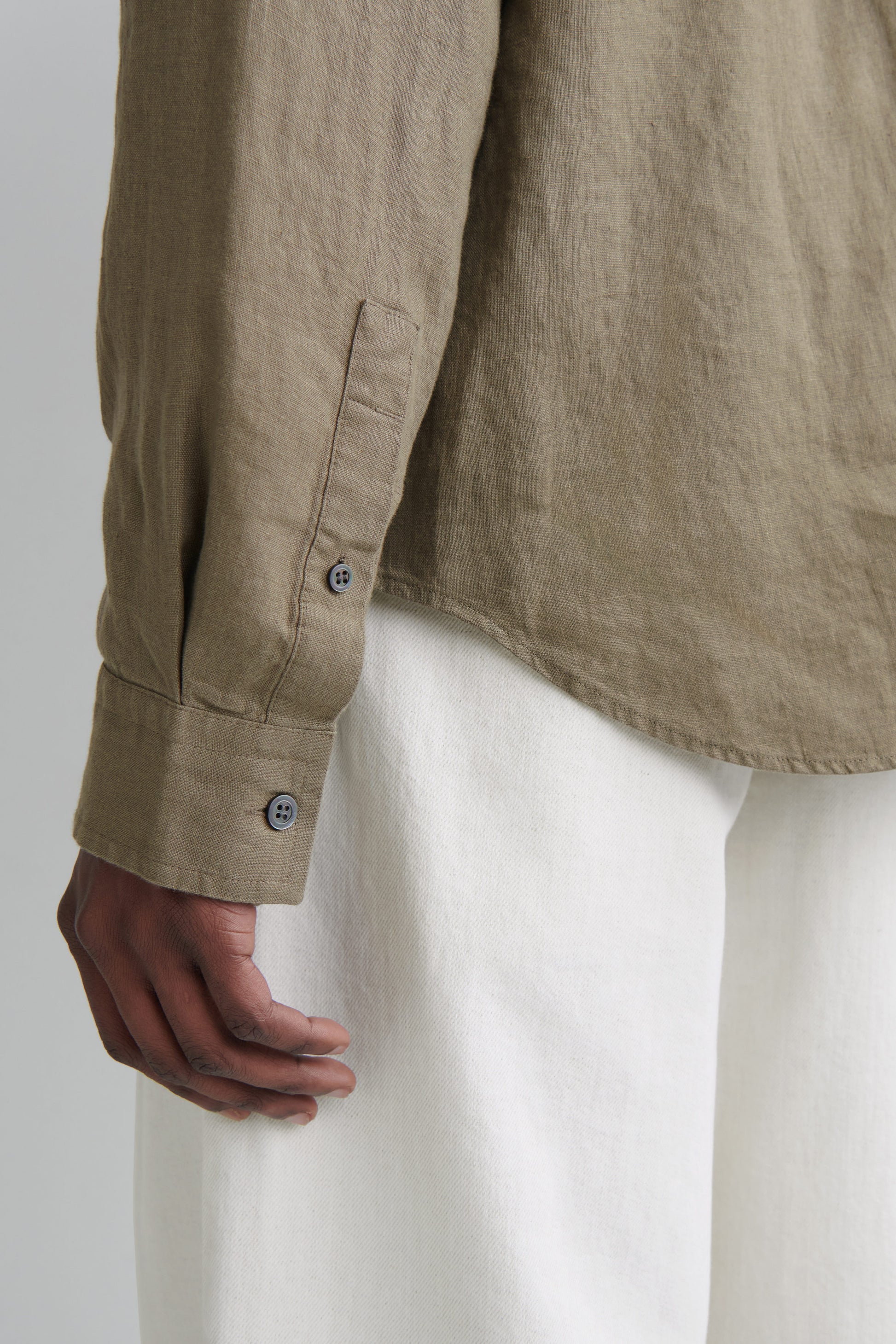 RELAXED LINEN SHIRT