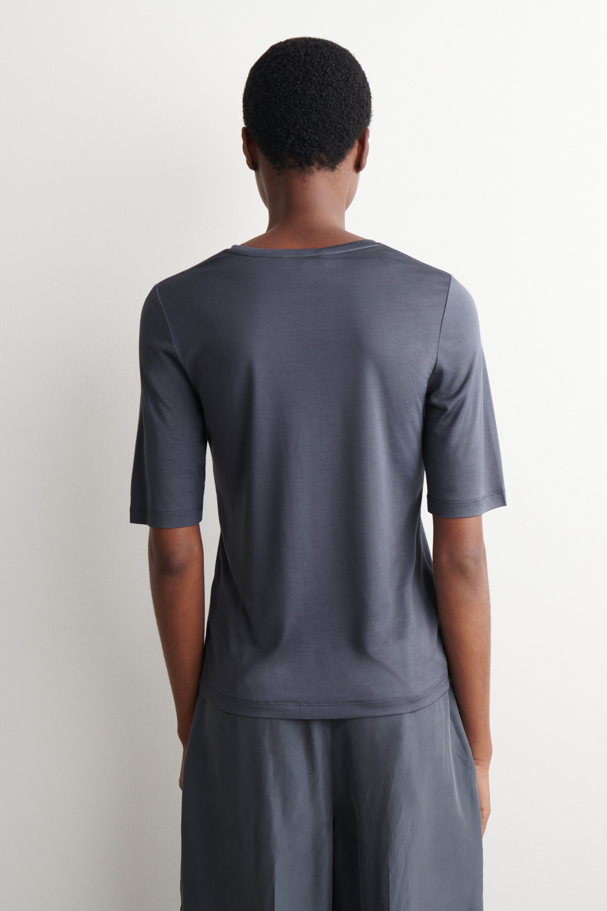 FLUID SILK T-SHIRT