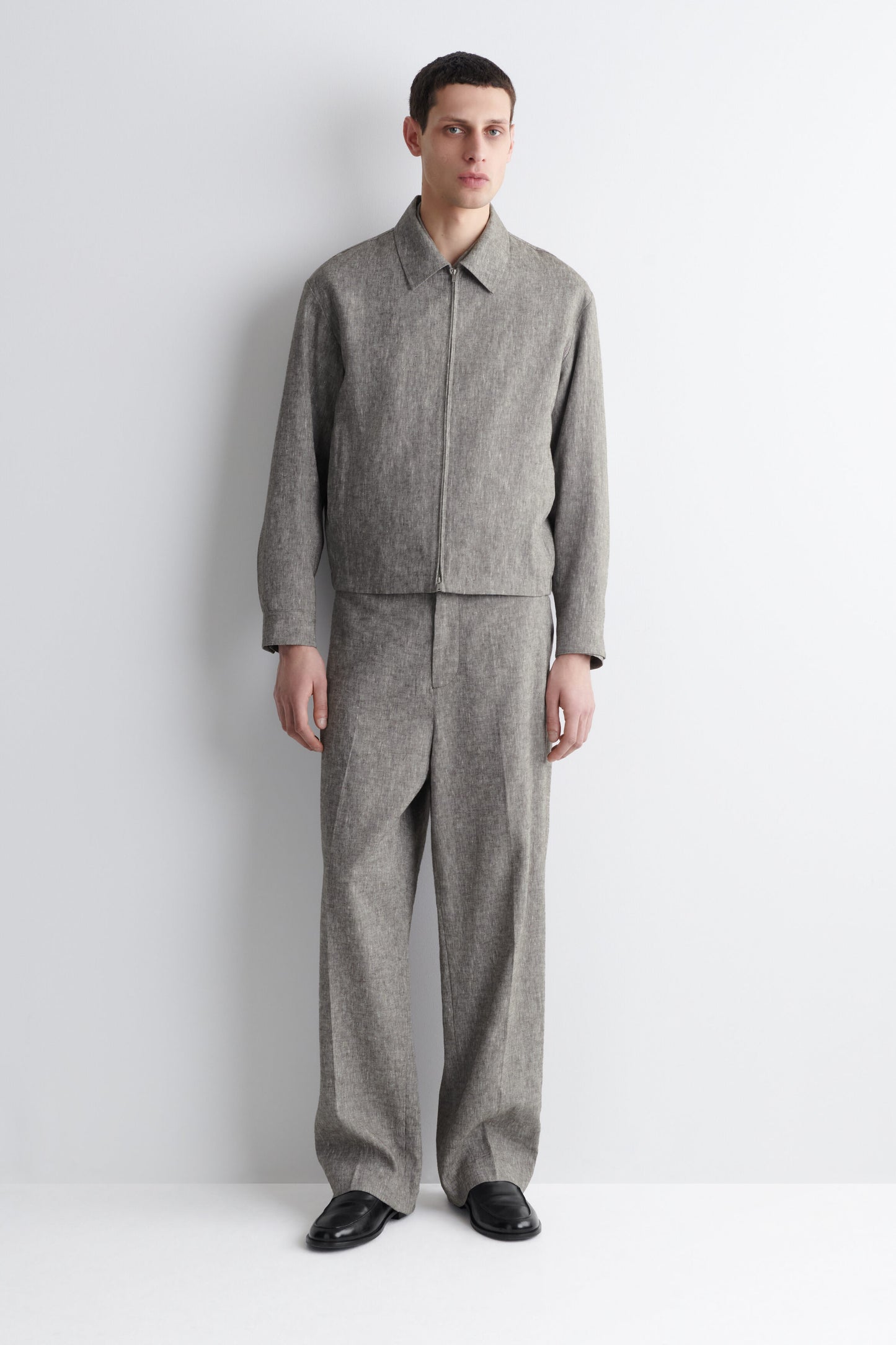 LINEN RELAXED-FIT STRAIGHT-LEG TROUSERS
