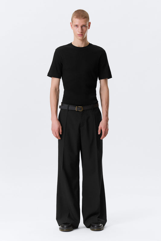 Moe - Lockere Low-Waist-Anzughose mit Bootcut-Bein